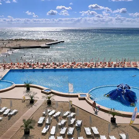 Luxury In Complex Azur - Next To The ! Pools & Апартаменти *