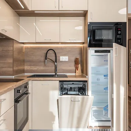 Luxury In Complex Azur - Next To The ! Pools & Апартаменти *