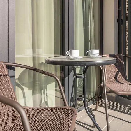 Luxury In Complex Azur - Next To The ! Pools & Апартаменти