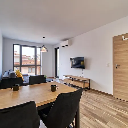 Luxury In Complex Azur - Next To The ! Pools & Святі Костянтин і Олена
