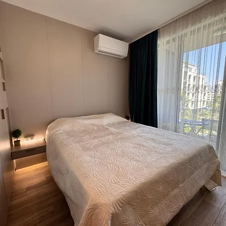Luxury In Complex Azur - Next To The ! Pools & Апартаменти *